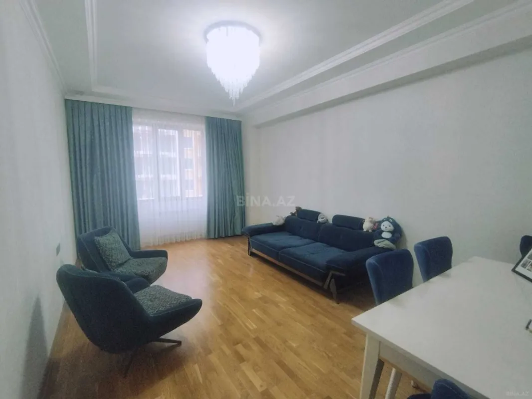 Satılır 3 otaqlı mənzil 105 m²