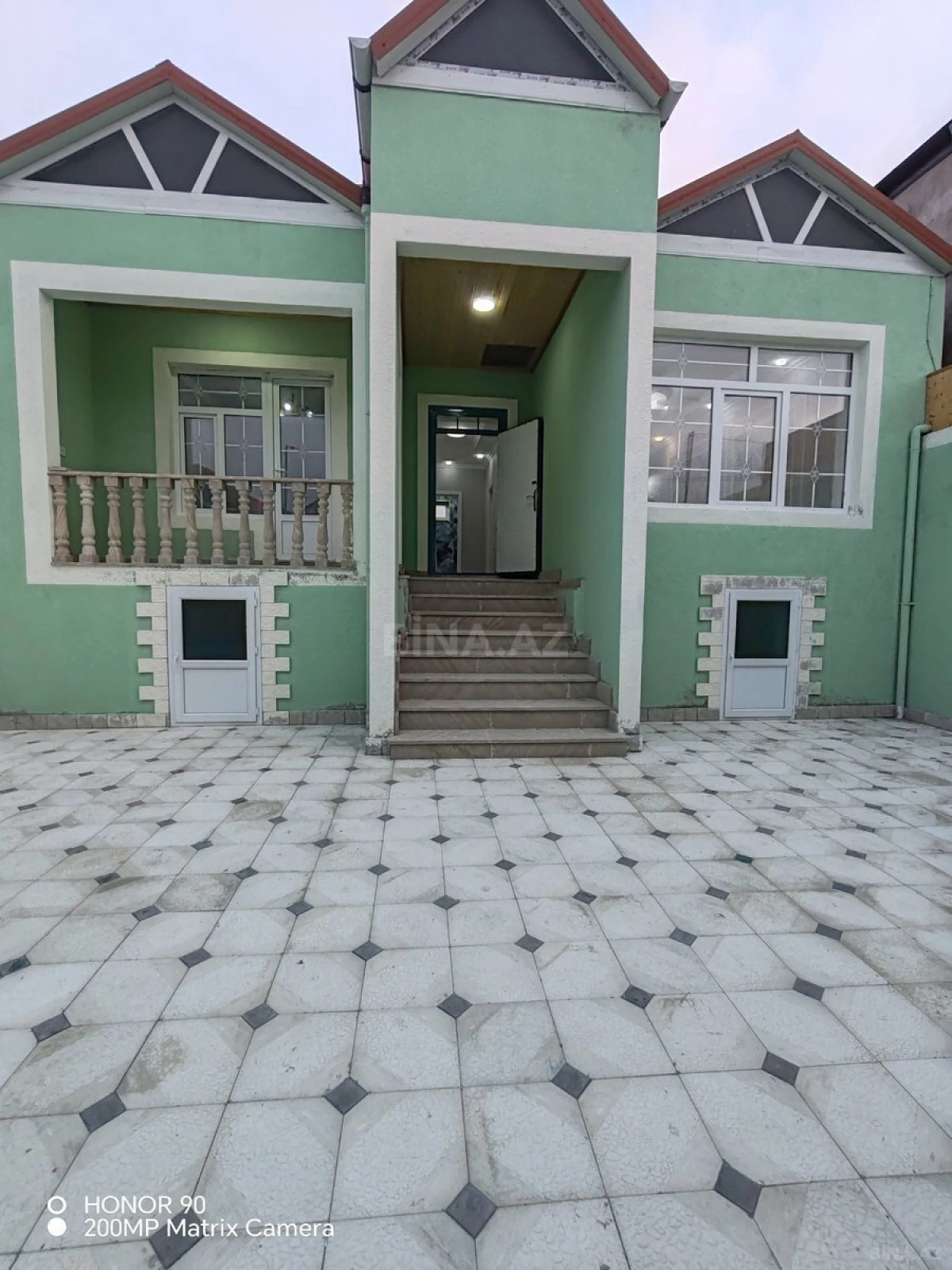 Satılır 3 otaqlı həyət evi 90 m²