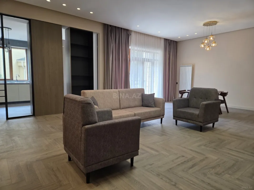 Kirayə verilir 3 otaqlı mənzil 160 m²
