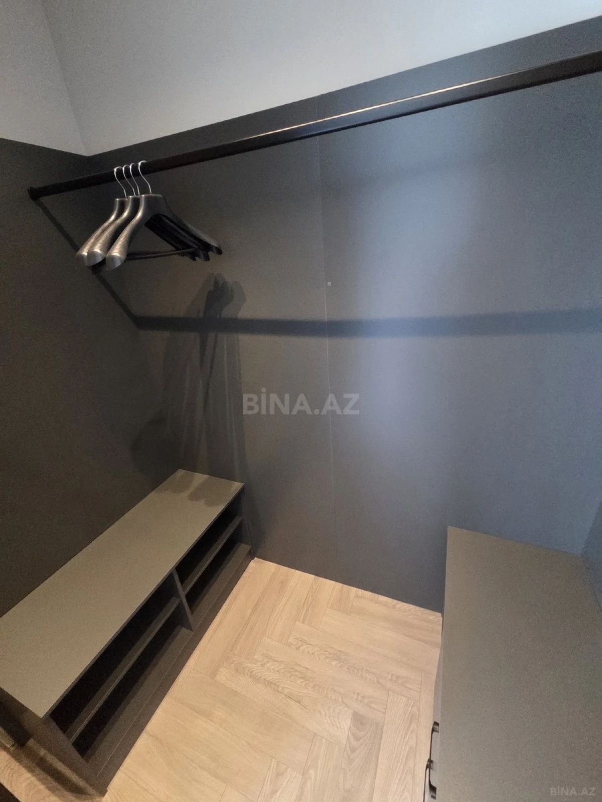 Kirayə verilir 3 otaqlı mənzil 160 m²