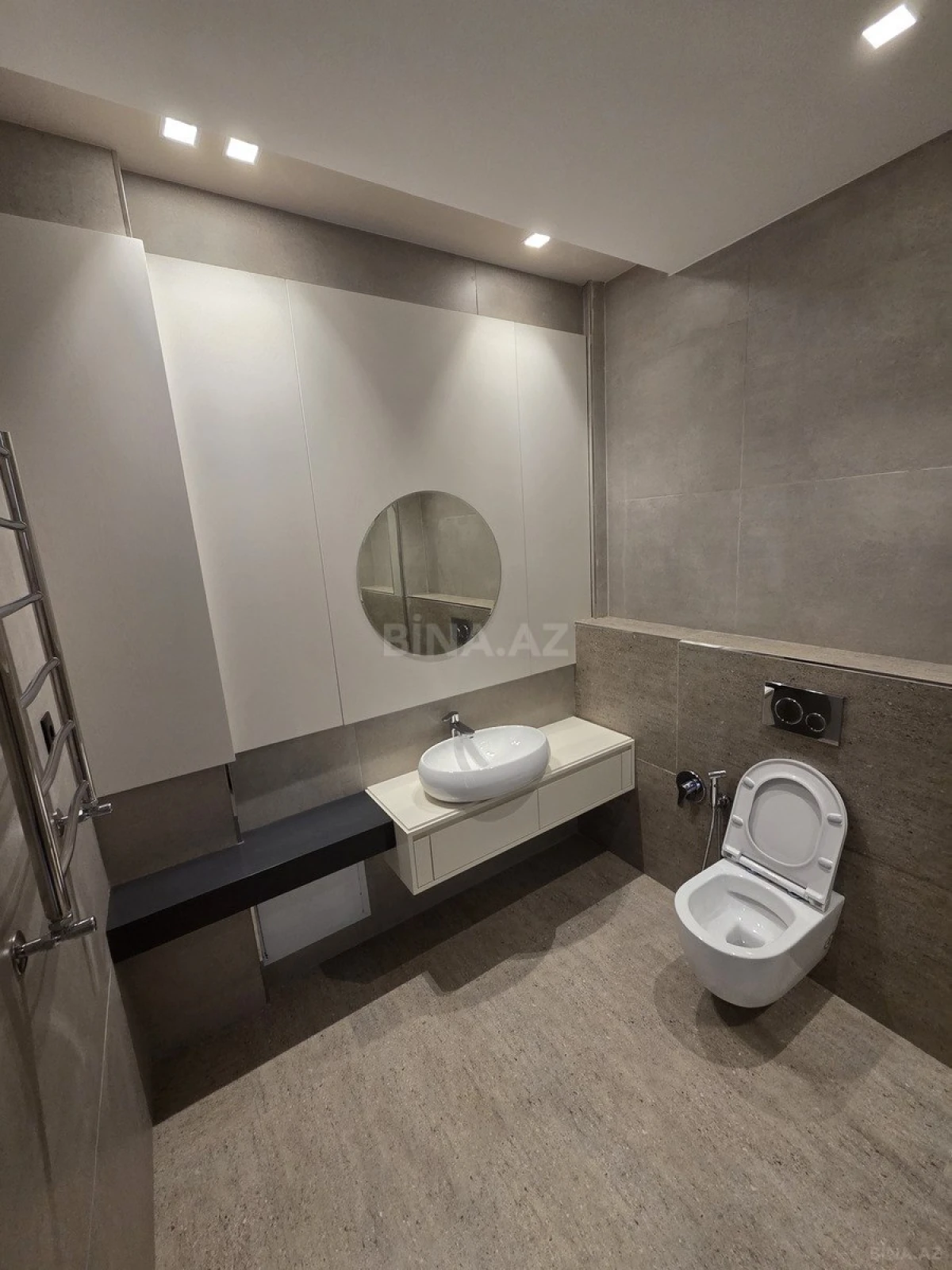 Kirayə verilir 3 otaqlı mənzil 160 m²