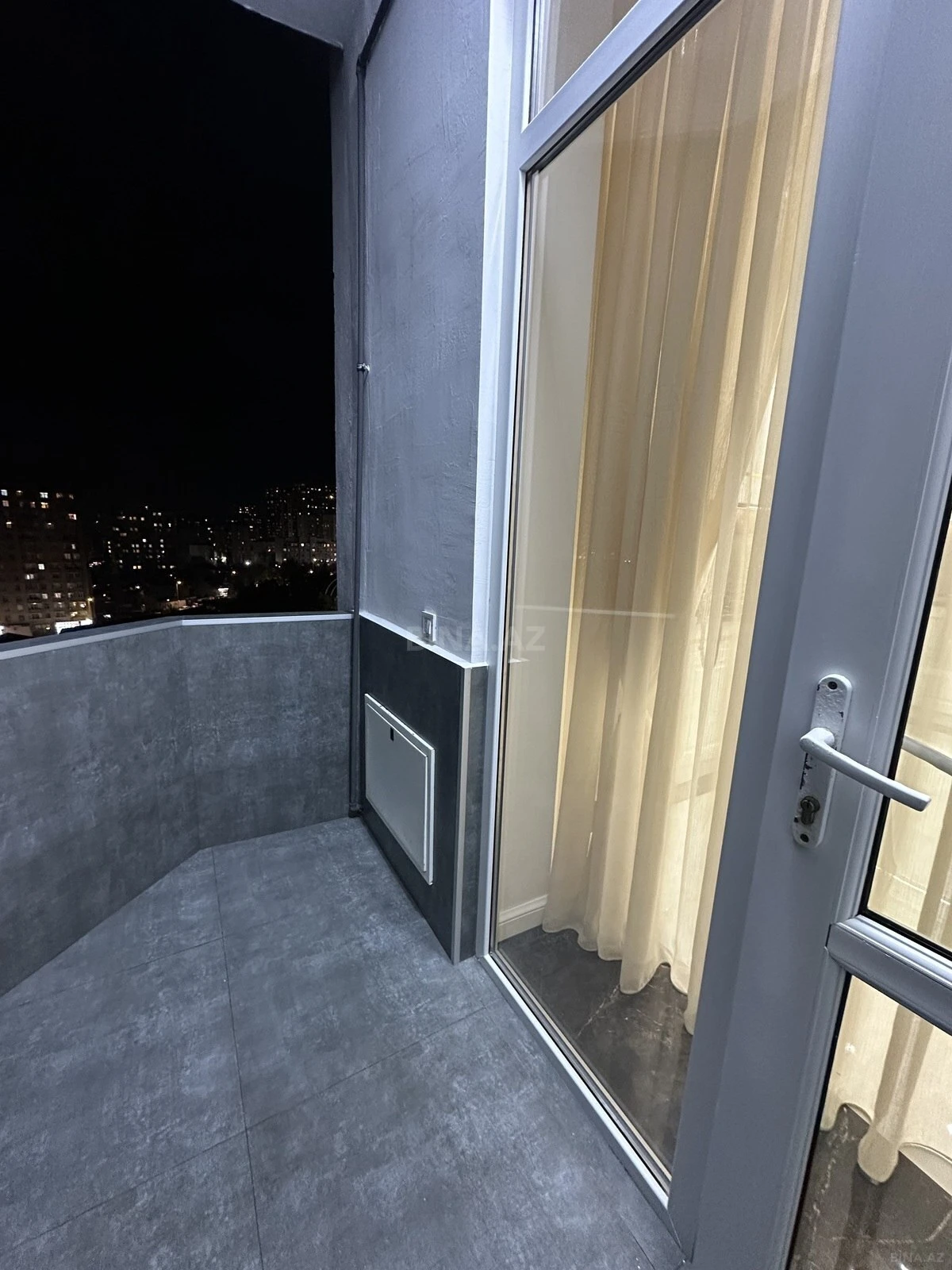 Satılır 3 otaqlı mənzil 89 m²