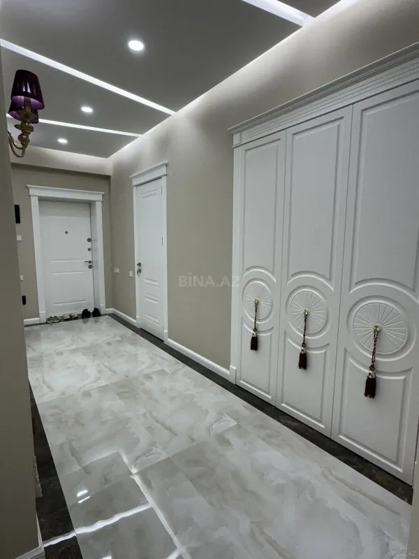 Satılır 3 otaqlı mənzil 89 m²