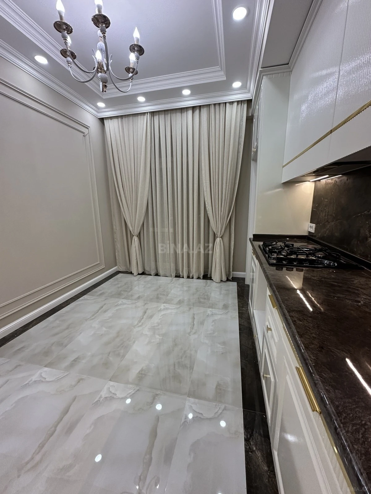 Satılır 3 otaqlı mənzil 89 m²