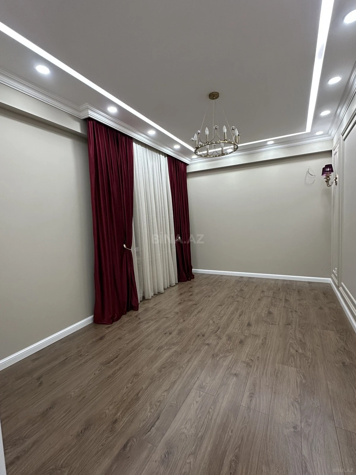 Satılır 3 otaqlı mənzil 89 m²