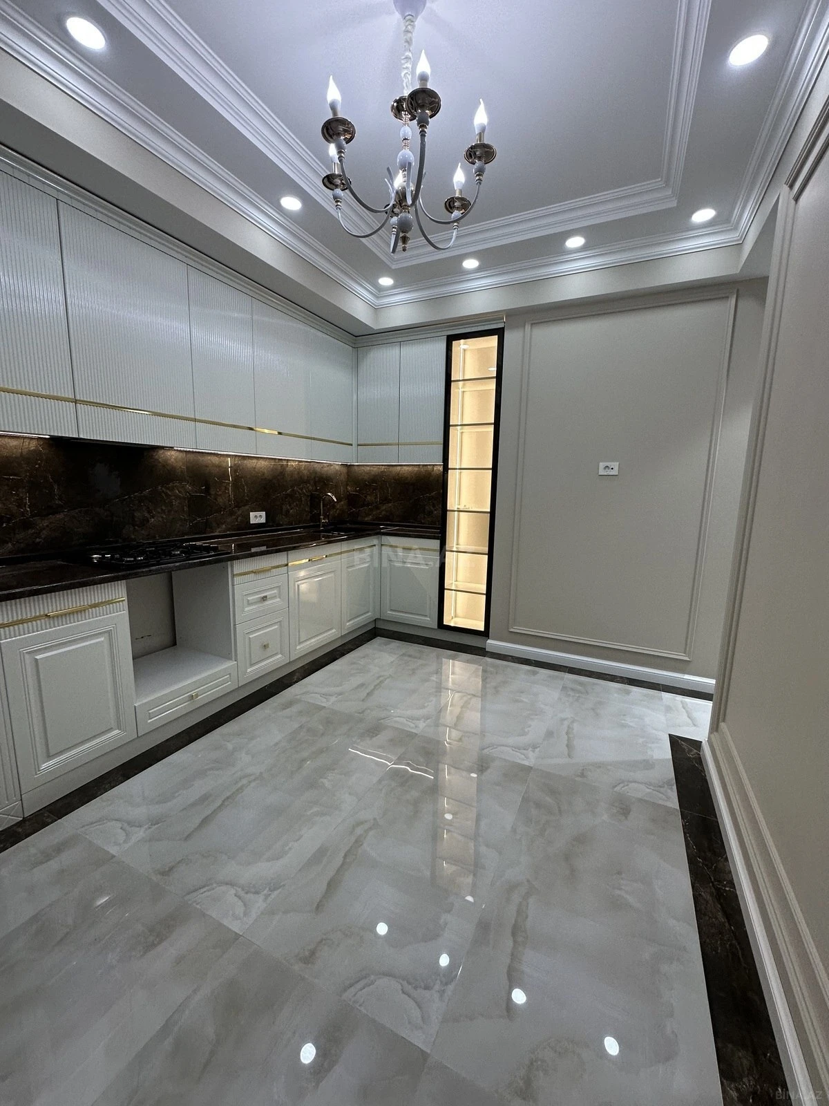 Satılır 3 otaqlı mənzil 89 m²