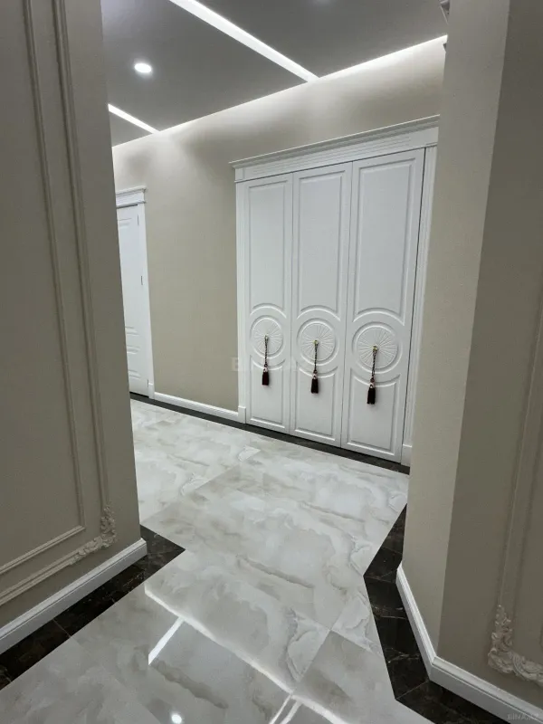 Satılır 3 otaqlı mənzil 89 m²