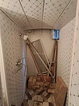 Satılır 1 otaqlı ofis 80 m²