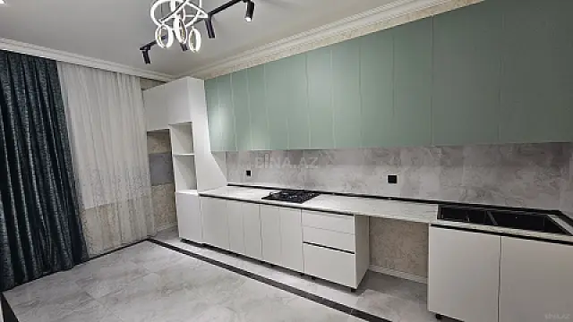 Satılır 3 otaqlı mənzil 110 m²