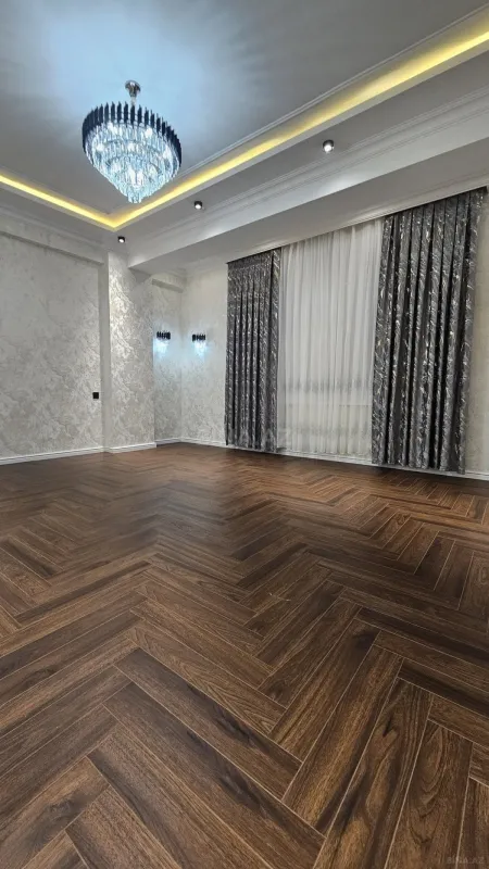 Satılır 3 otaqlı mənzil 110 m²