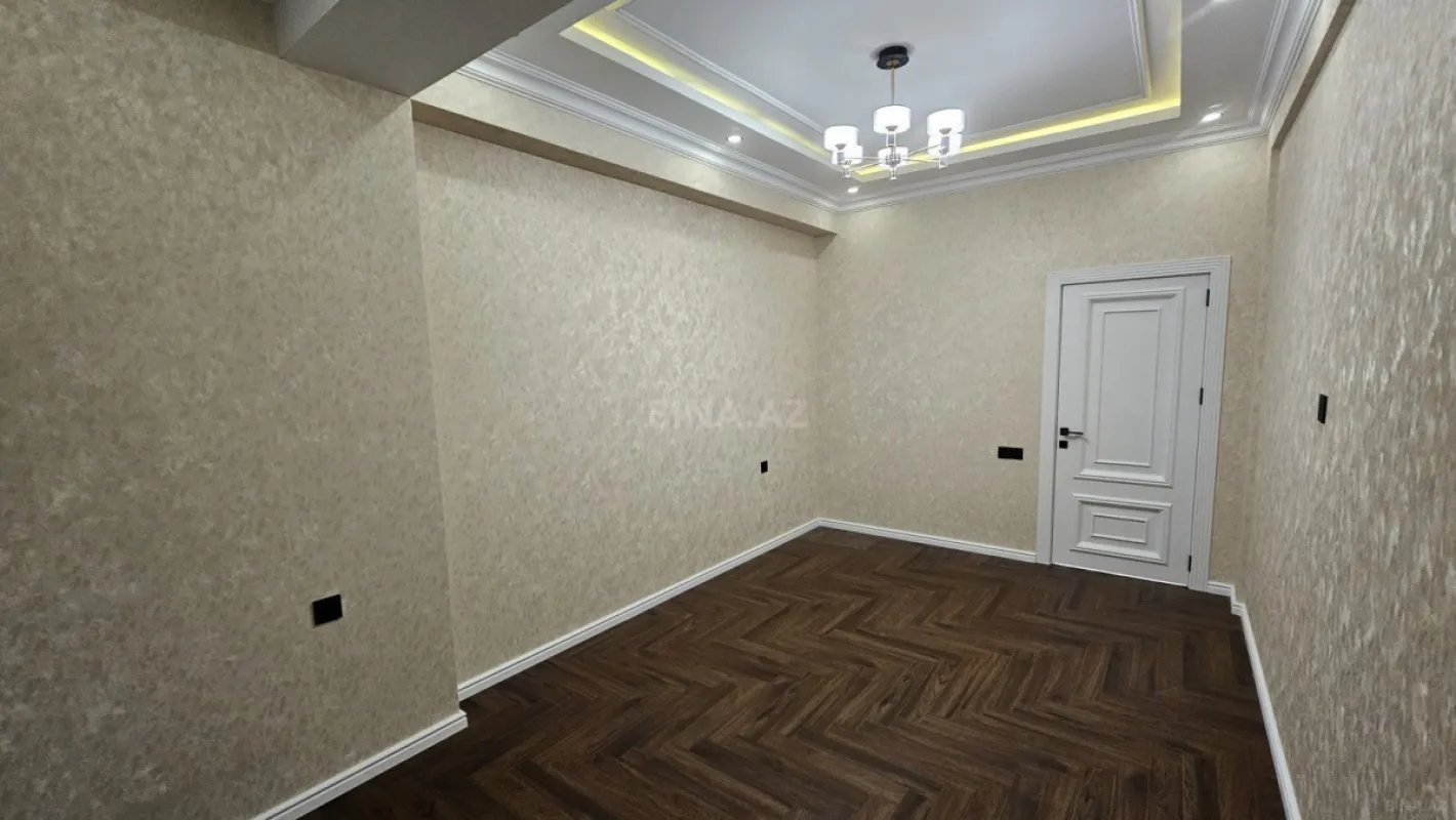 Satılır 3 otaqlı mənzil 110 m²