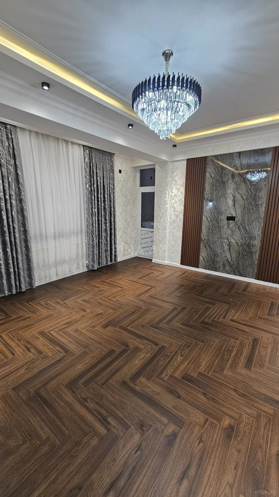Satılır 3 otaqlı mənzil 110 m²