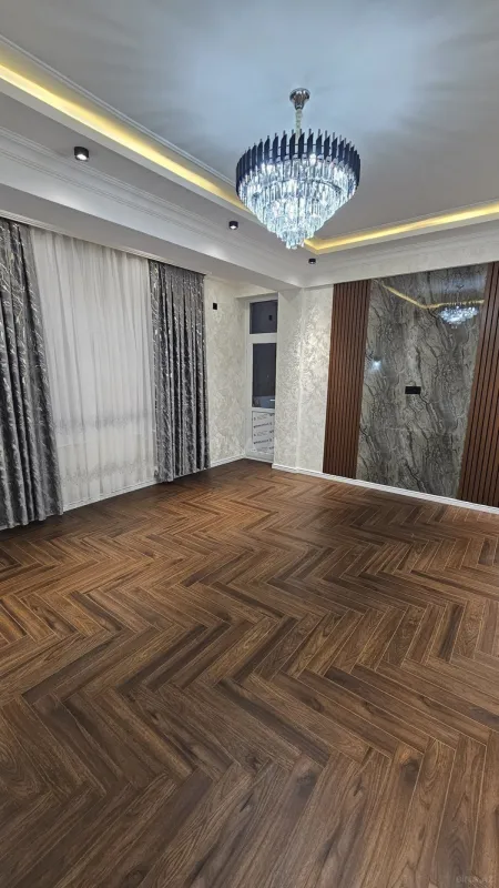 Satılır 3 otaqlı mənzil 110 m²