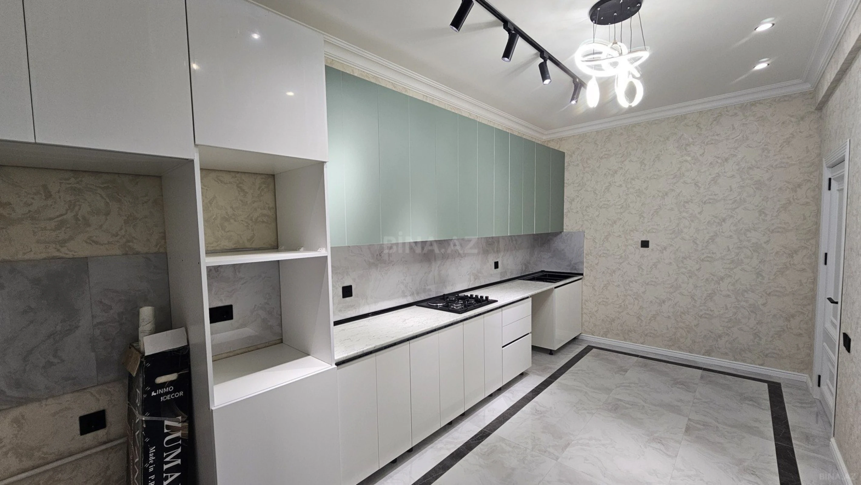 Satılır 3 otaqlı mənzil 110 m²