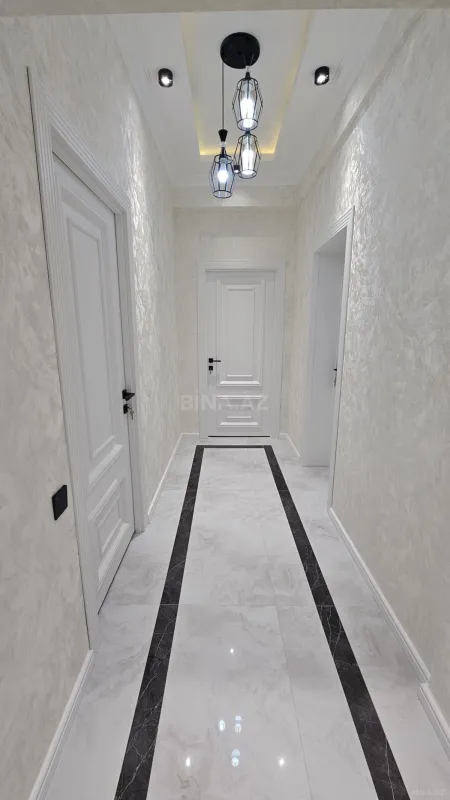 Satılır 3 otaqlı mənzil 110 m²