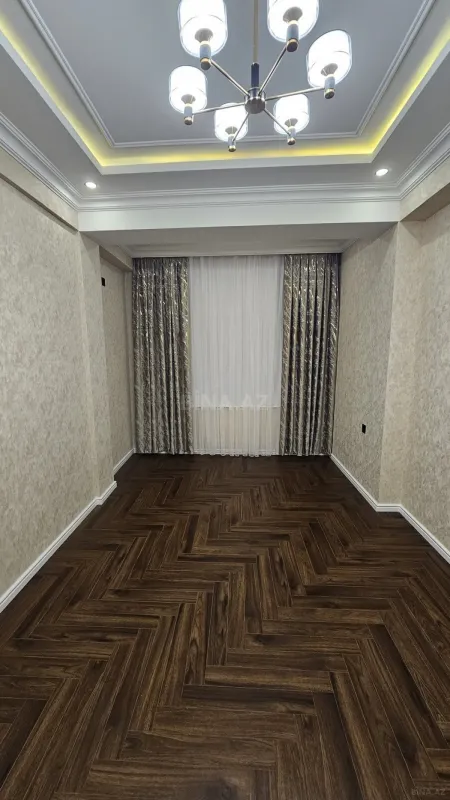 Satılır 3 otaqlı mənzil 110 m²