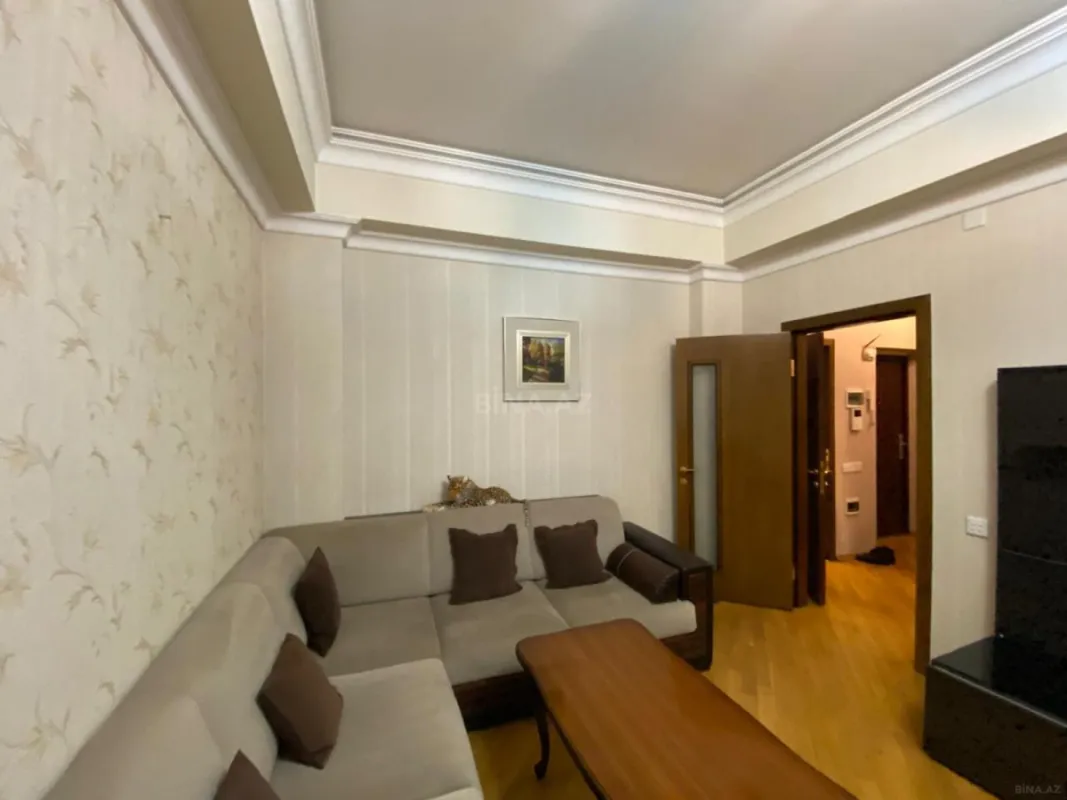 Kirayə verilir 2 otaqlı mənzil 100 m²