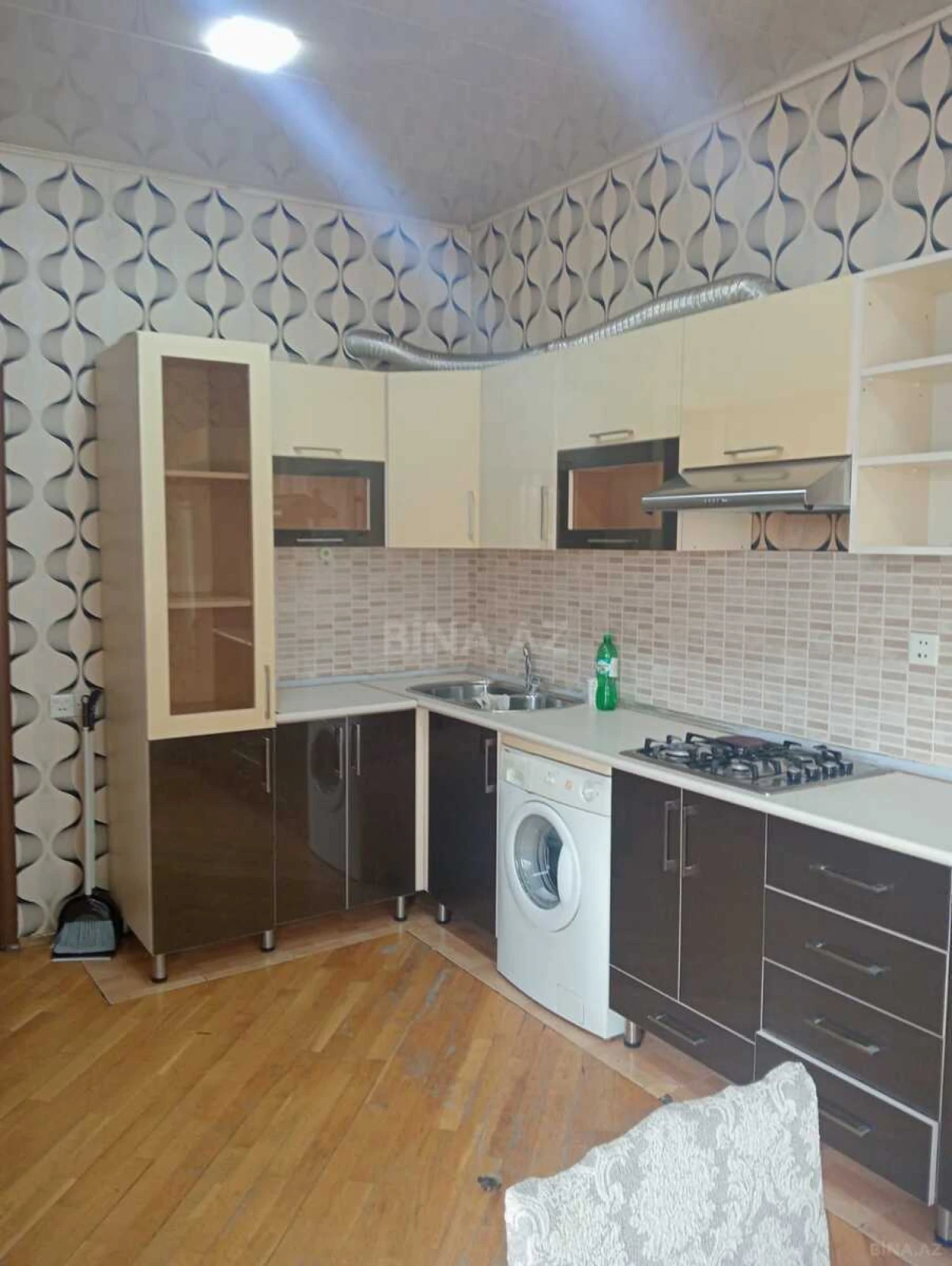 Kirayə verilir 2 otaqlı mənzil 100 m²