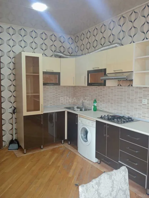 Kirayə verilir 2 otaqlı mənzil 100 m²