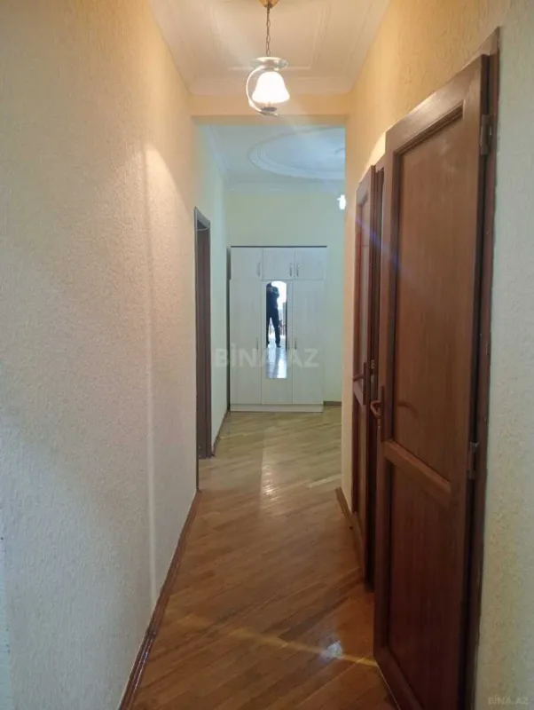 Kirayə verilir 2 otaqlı mənzil 100 m²