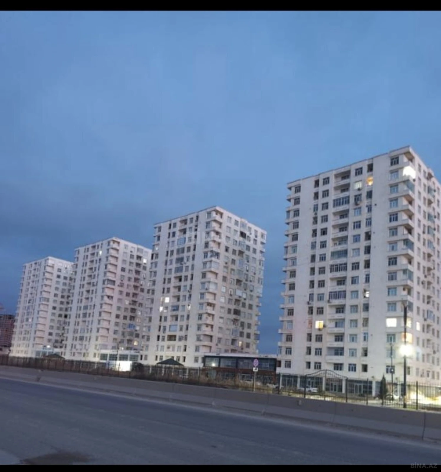 Satılır 2 otaqlı mənzil 65 m²
