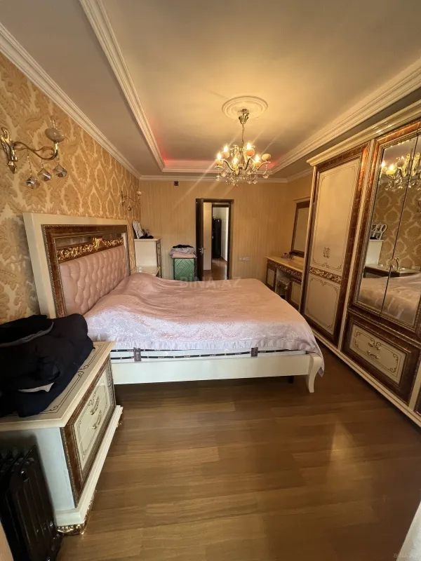 Satılır 3 otaqlı mənzil 87 m²