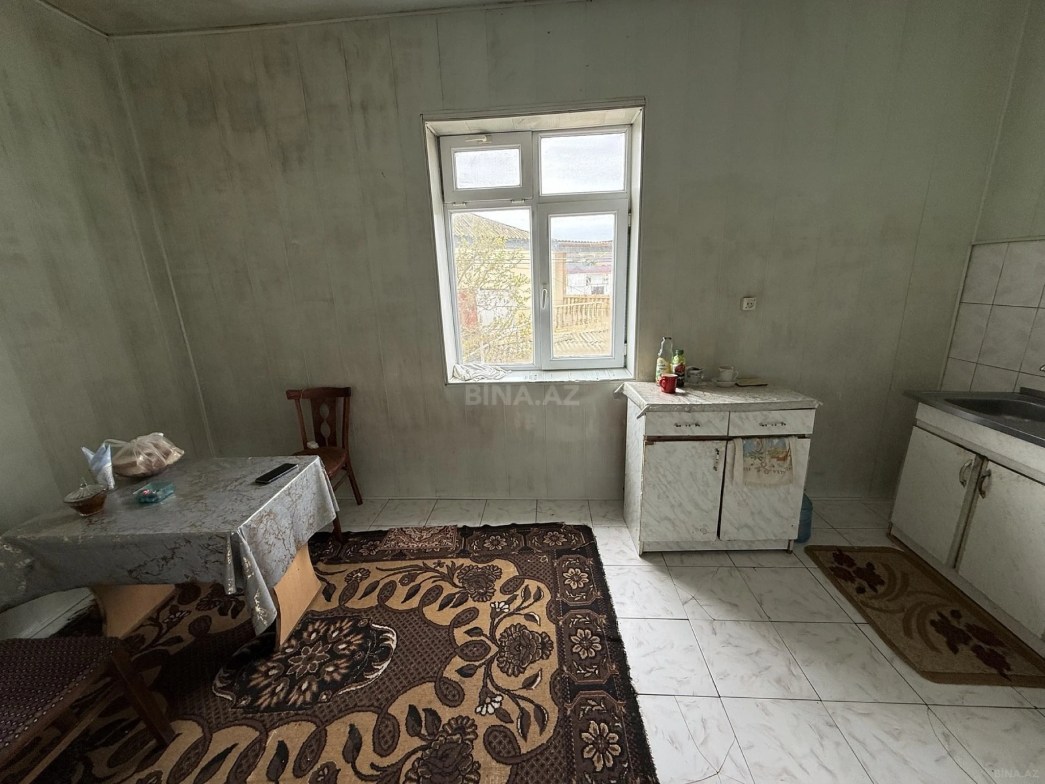 Satılır 7 otaqlı həyət evi 250 m²