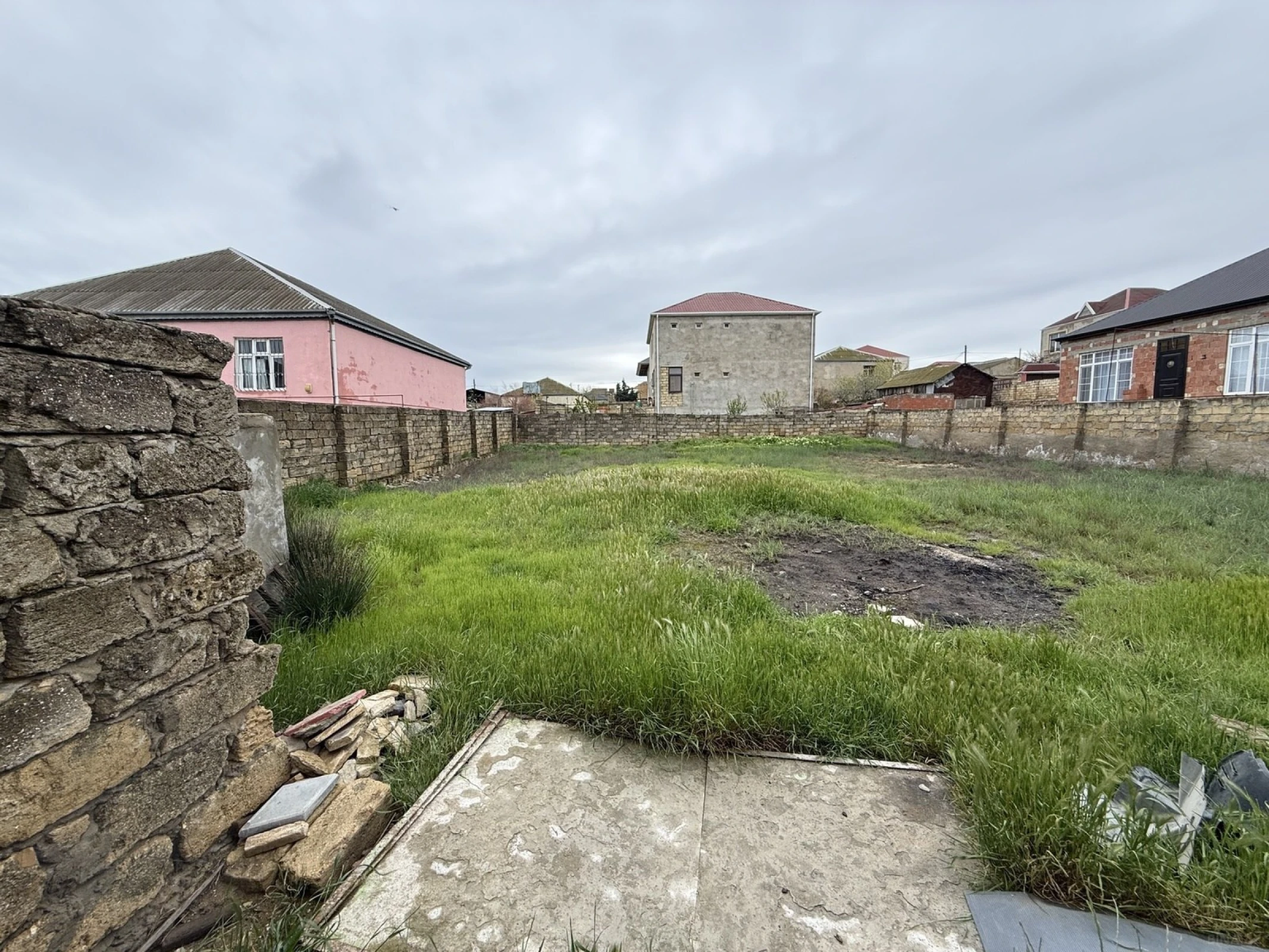 Satılır 7 otaqlı həyət evi 250 m²