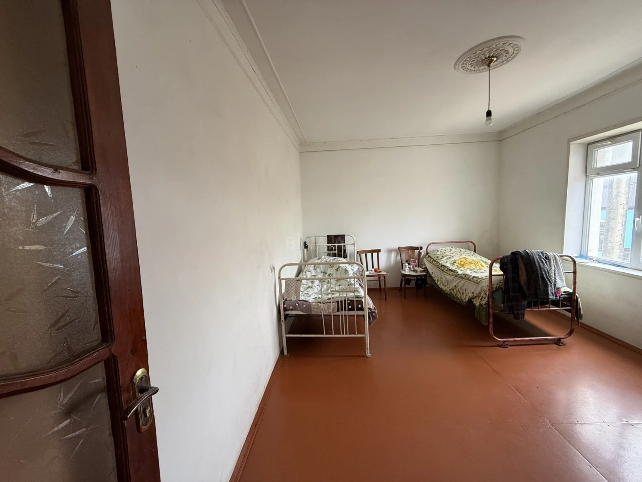 Satılır 7 otaqlı həyət evi 250 m²