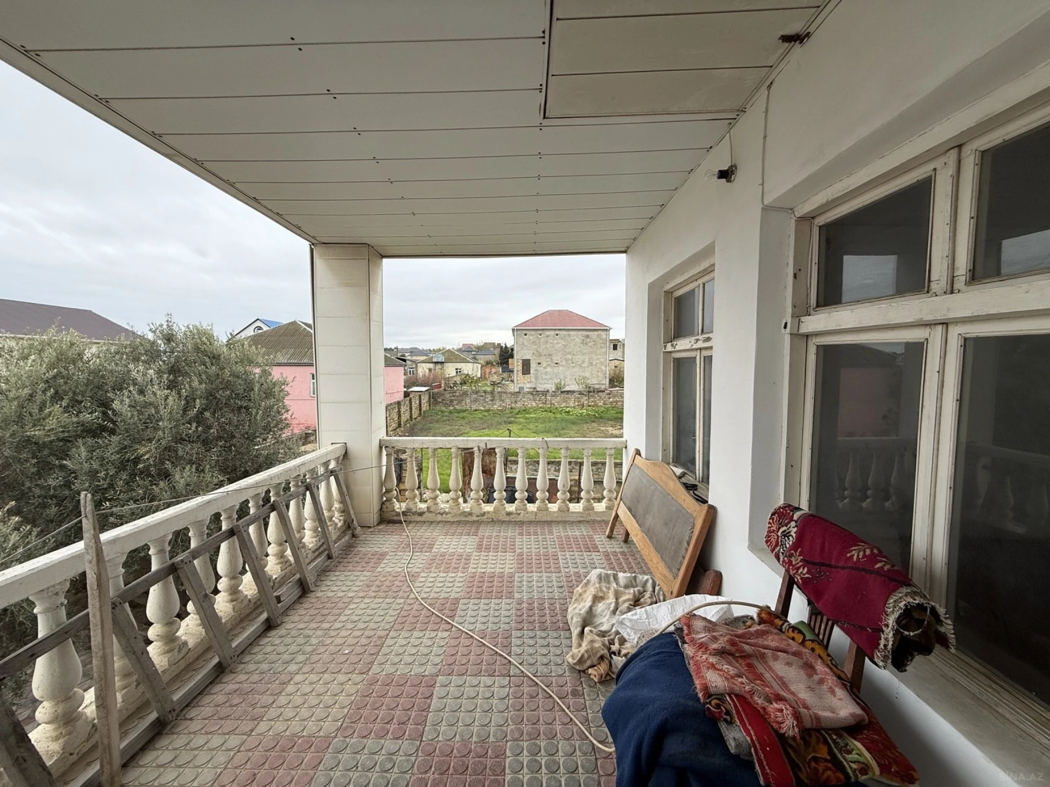 Satılır 7 otaqlı həyət evi 250 m²