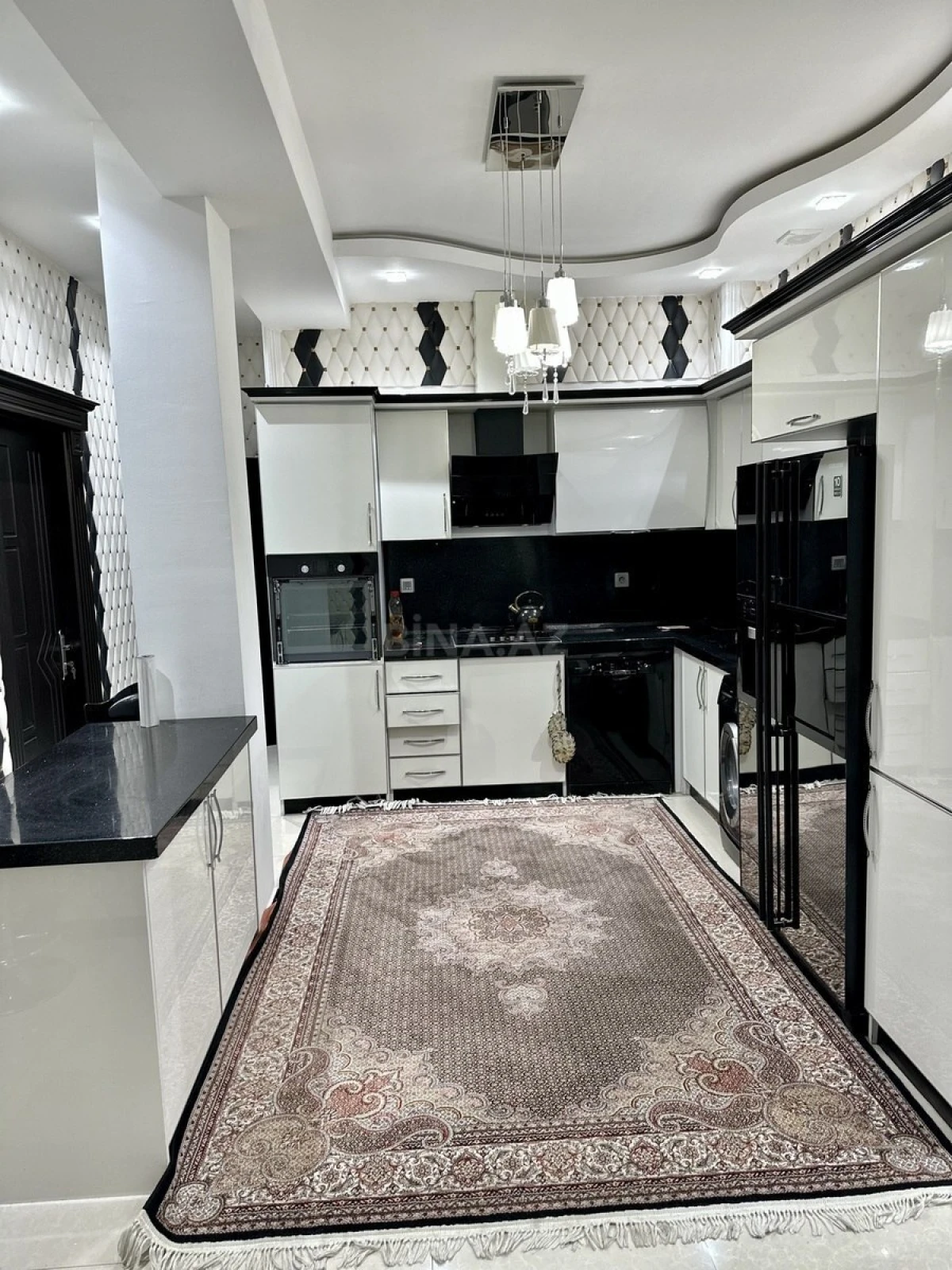 Kirayə verilir 3 otaqlı mənzil 100 m²