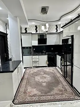 Kirayə verilir 3 otaqlı mənzil 100 m²