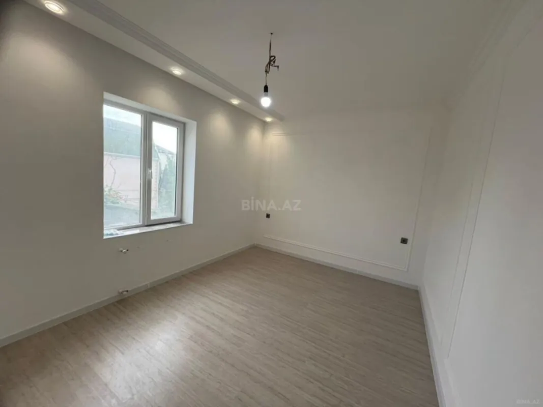 Satılır 4 otaqlı həyət evi 150 m²