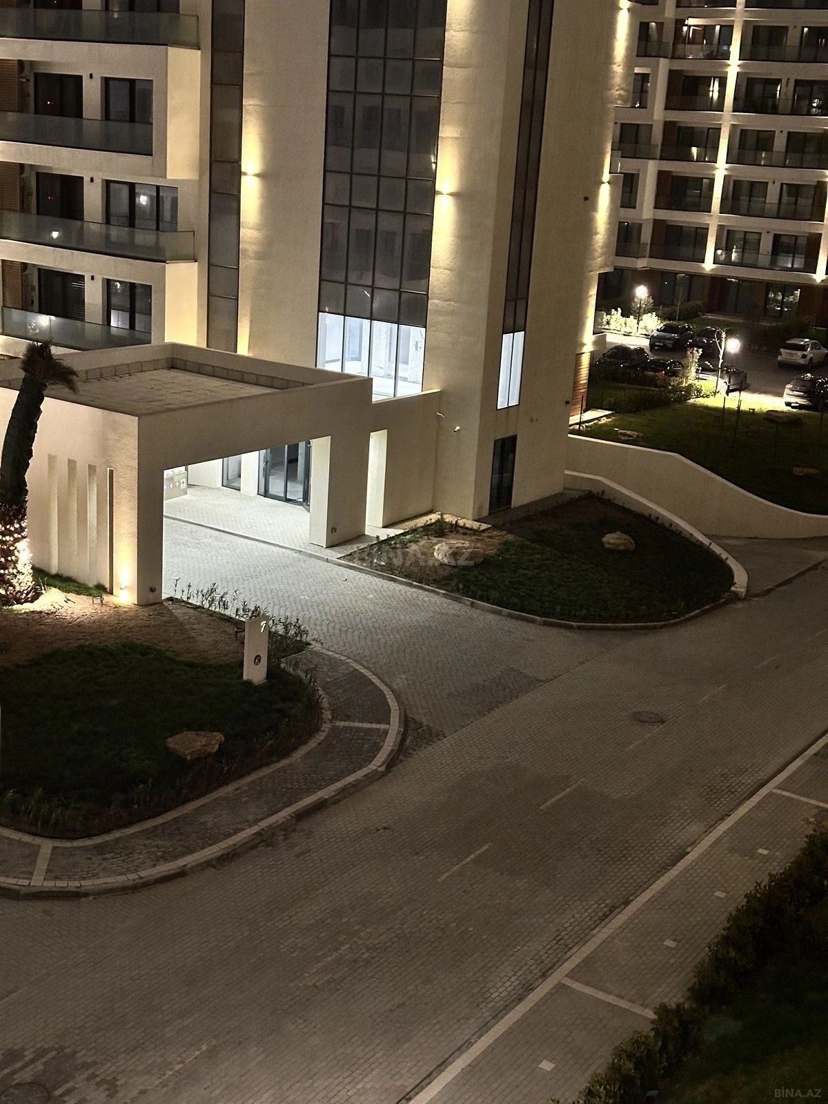Kirayə verilir 2 otaqlı mənzil 96 m²