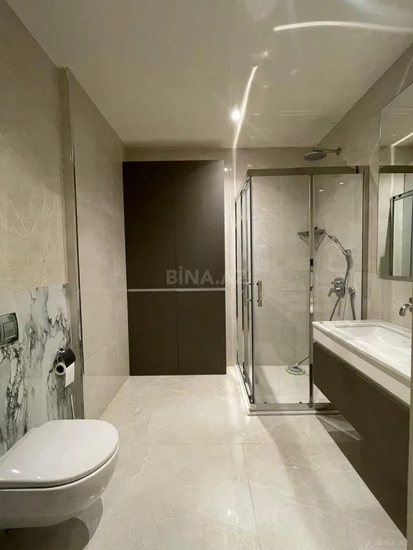 Kirayə verilir 2 otaqlı mənzil 96 m²