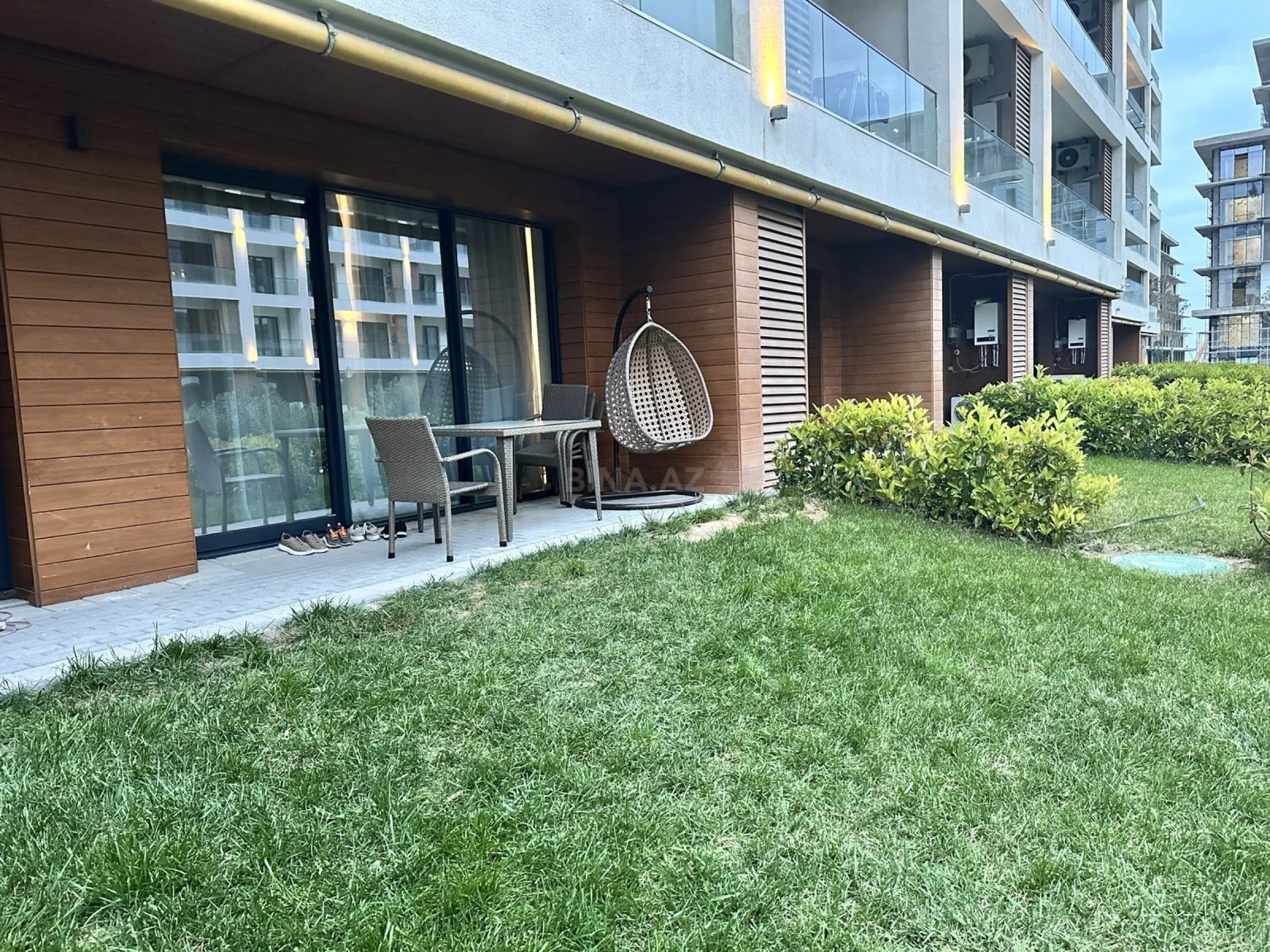 Kirayə verilir 2 otaqlı mənzil 96 m²