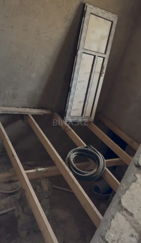 Satılır 4 otaqlı həyət evi 100 m²