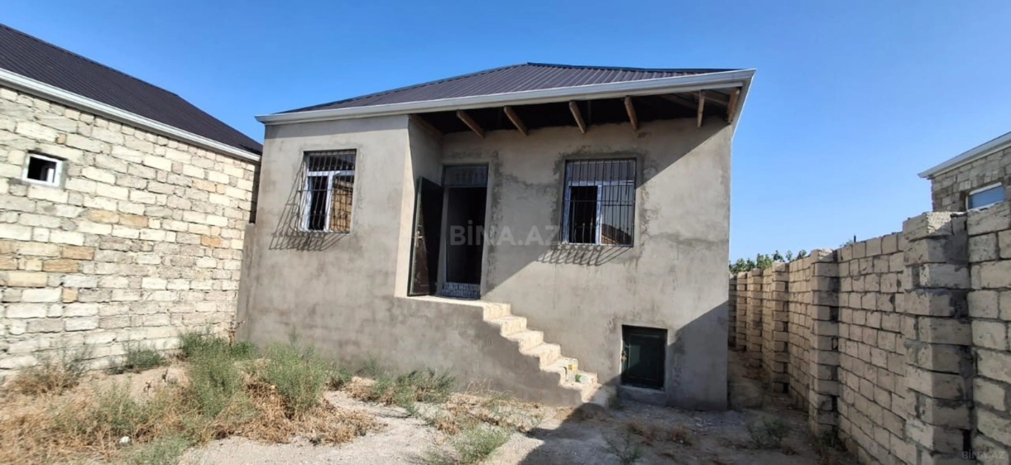 Satılır 4 otaqlı həyət evi 100 m²