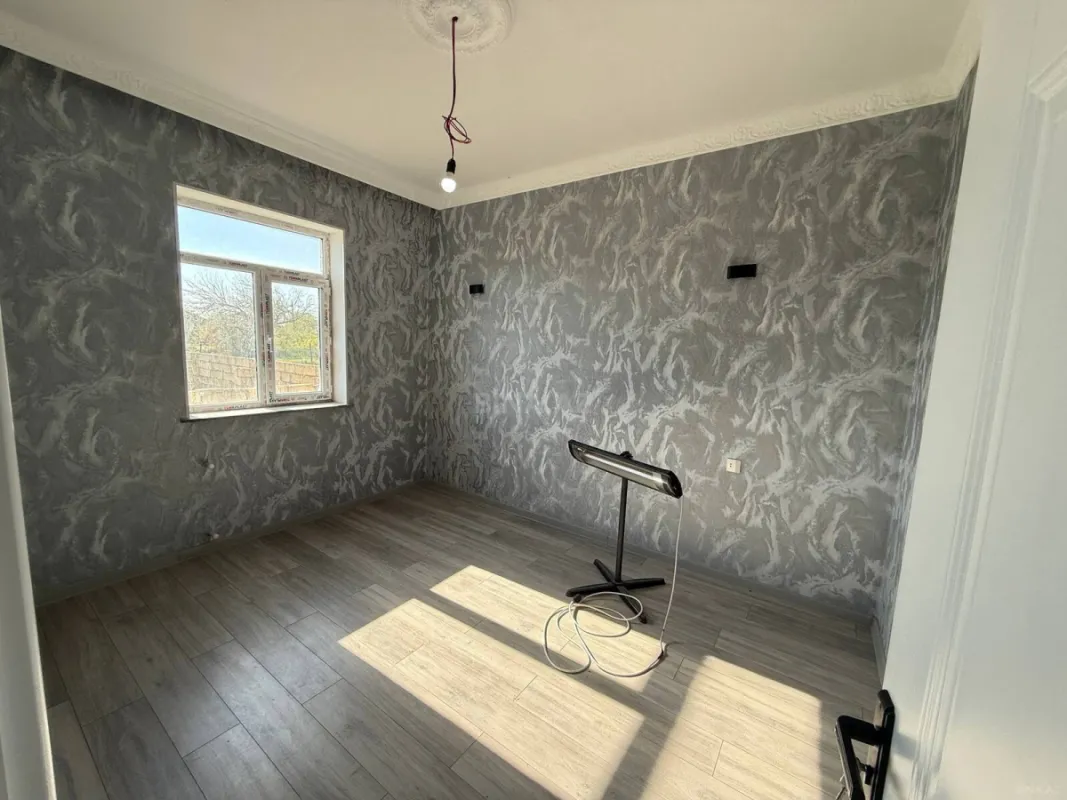 Satılır 4 otaqlı həyət evi 132 m²