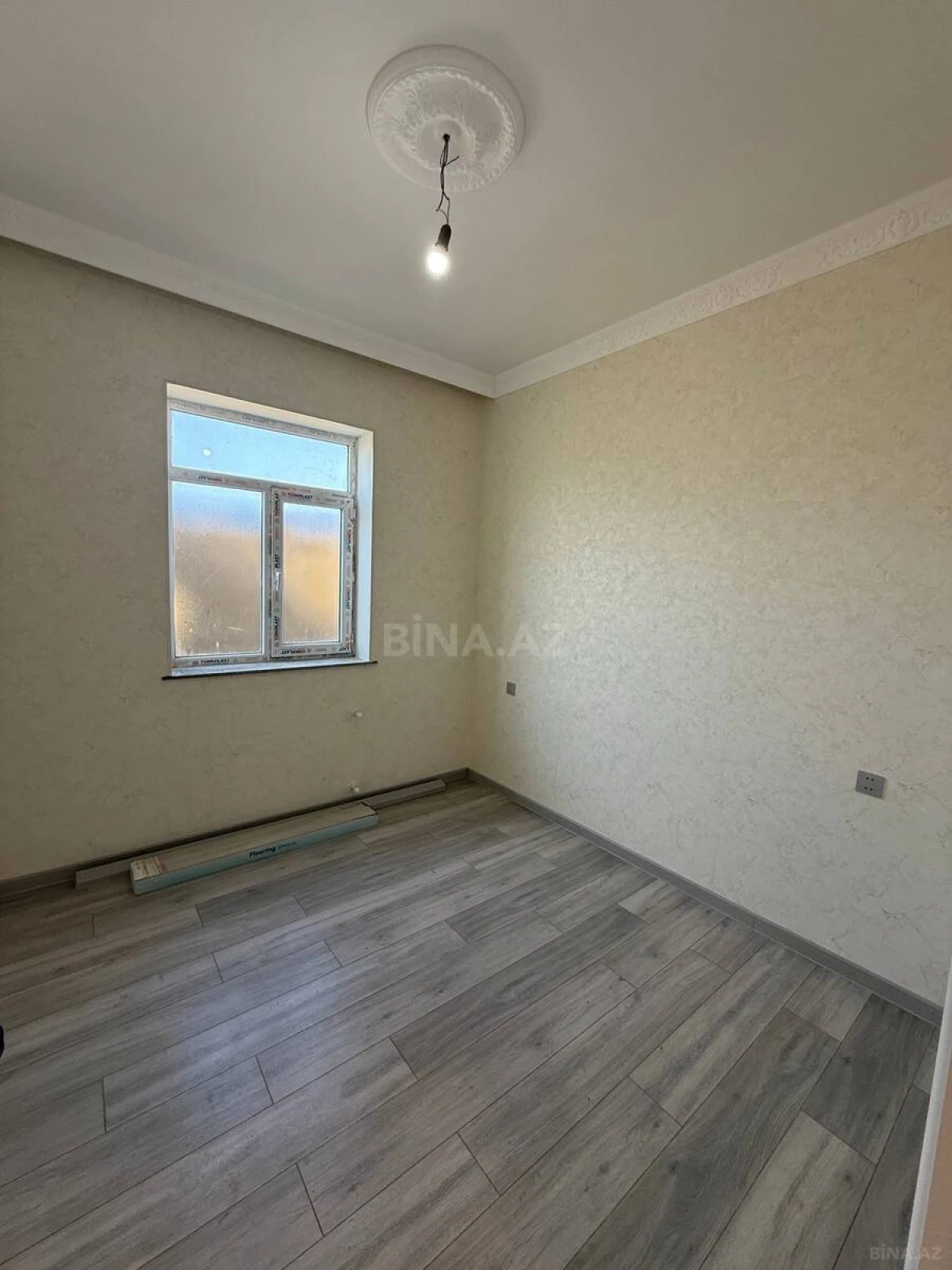 Satılır 4 otaqlı həyət evi 132 m²