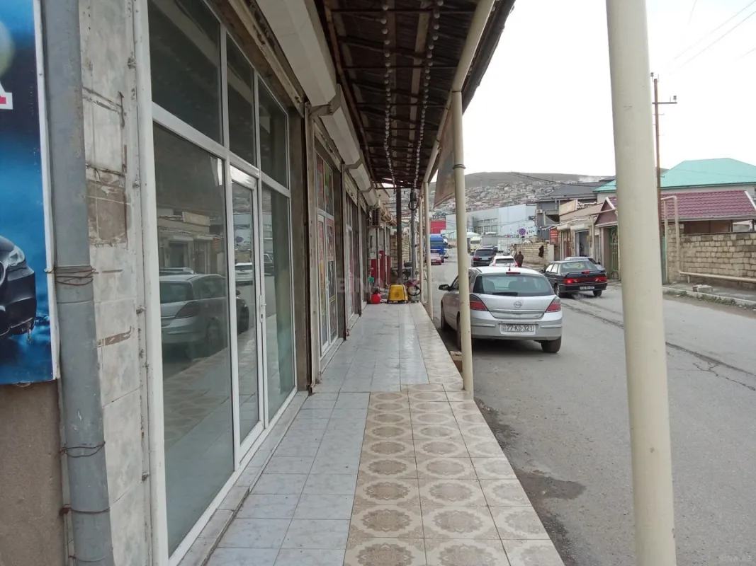 Satılır obyekt 100 m²