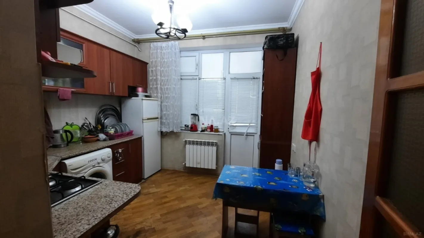 Satılır 2 otaqlı mənzil 90 m²