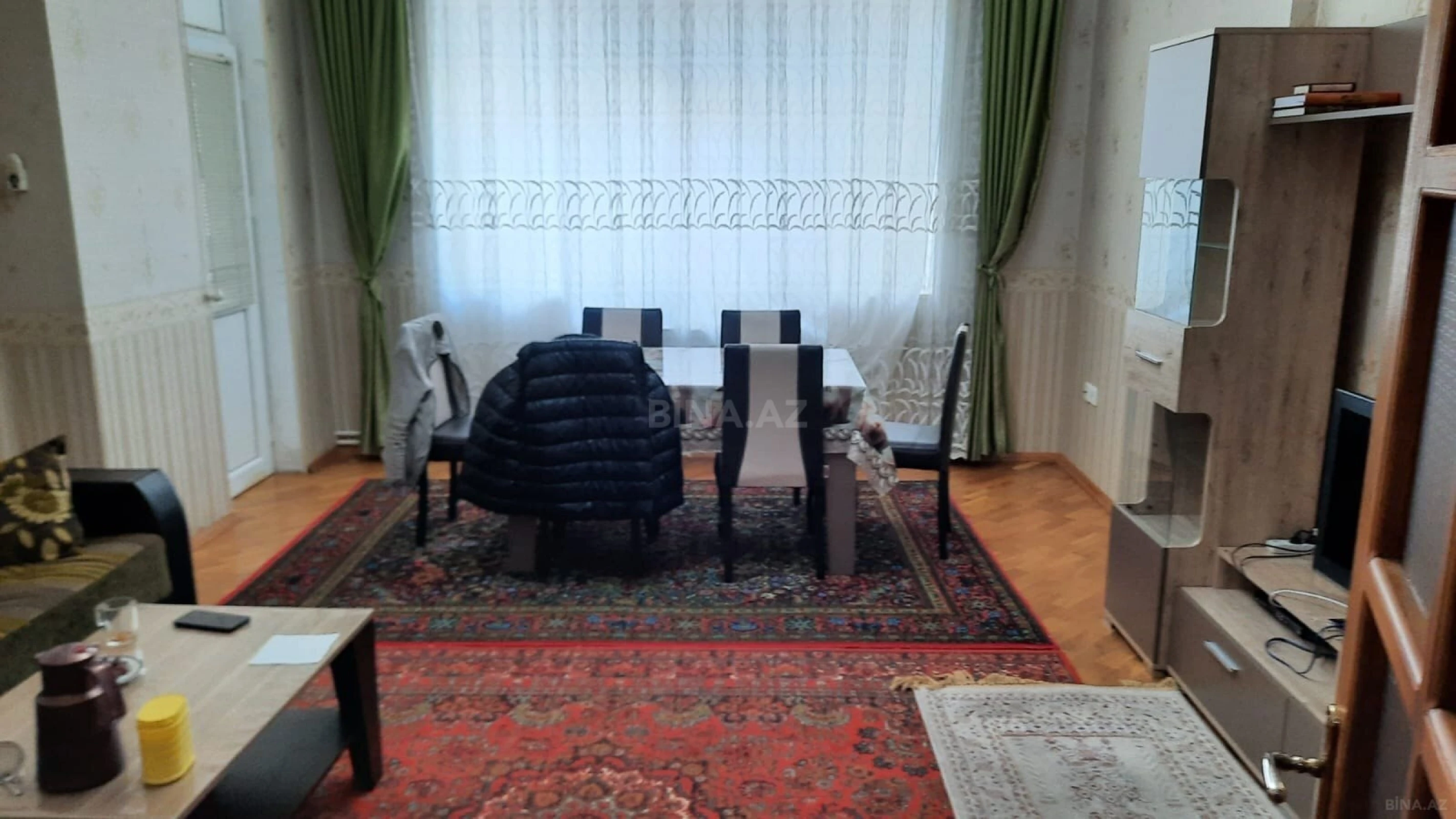 Satılır 2 otaqlı mənzil 90 m²