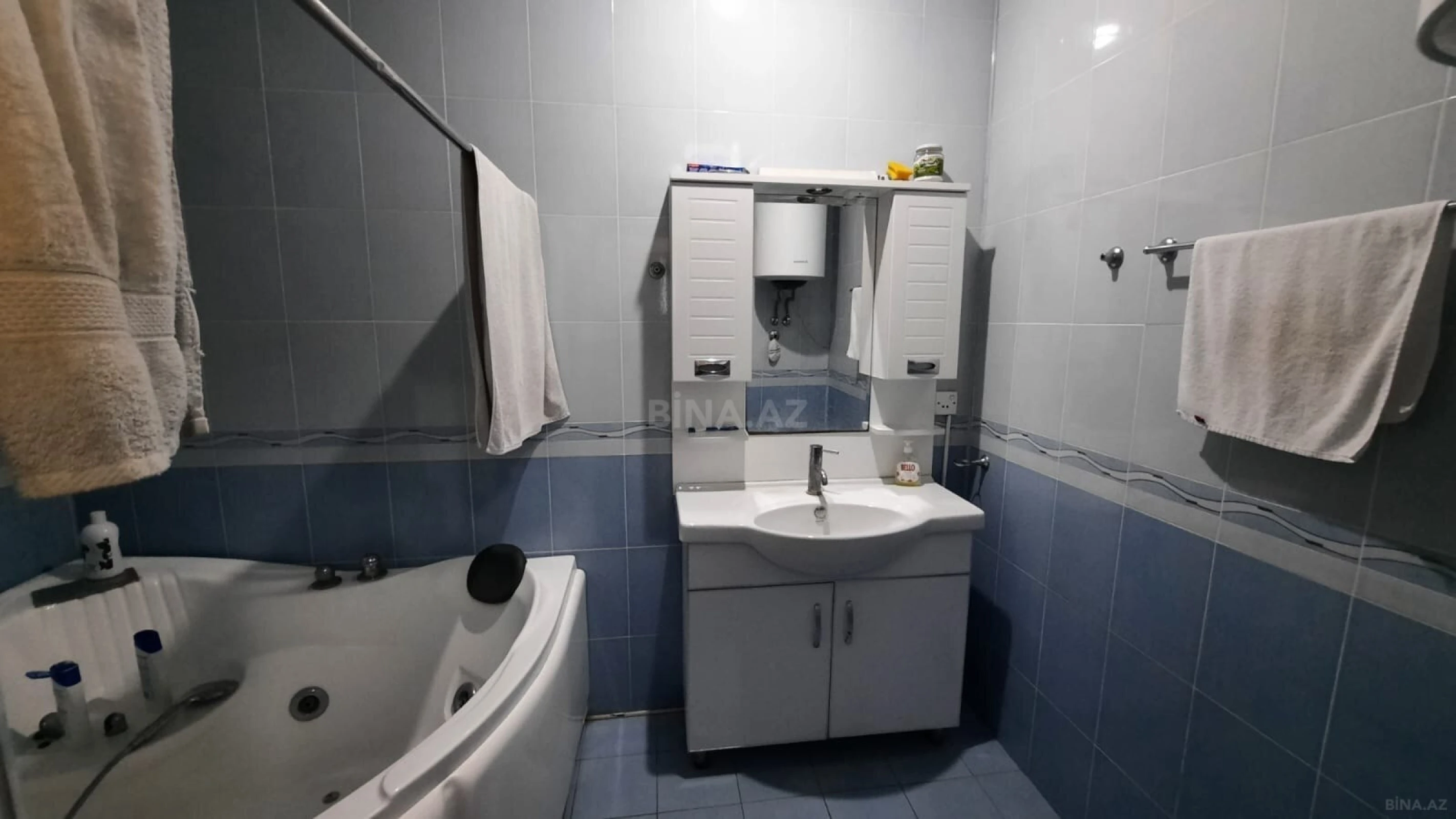 Satılır 2 otaqlı mənzil 90 m²