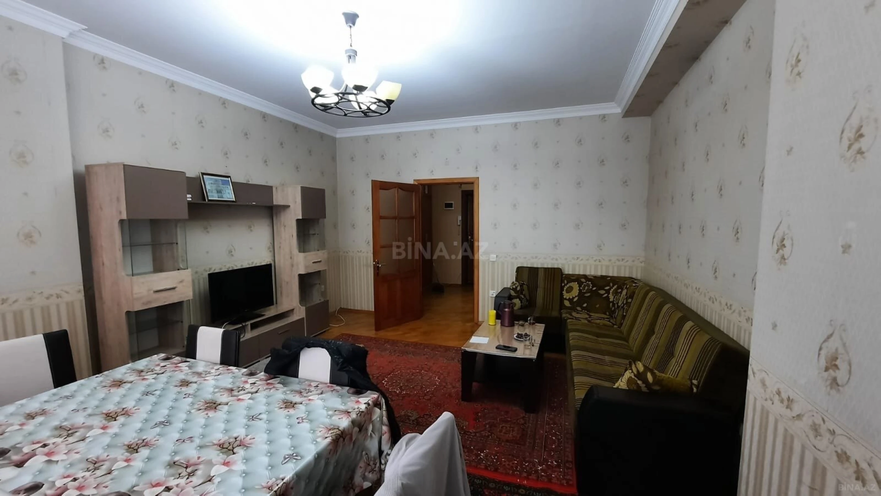 Satılır 2 otaqlı mənzil 90 m²