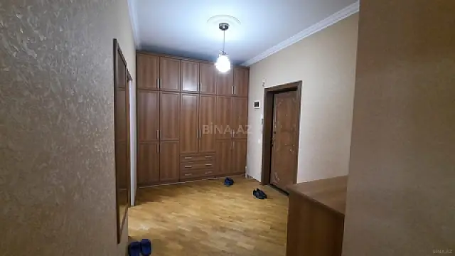 Satılır 2 otaqlı mənzil 90 m²
