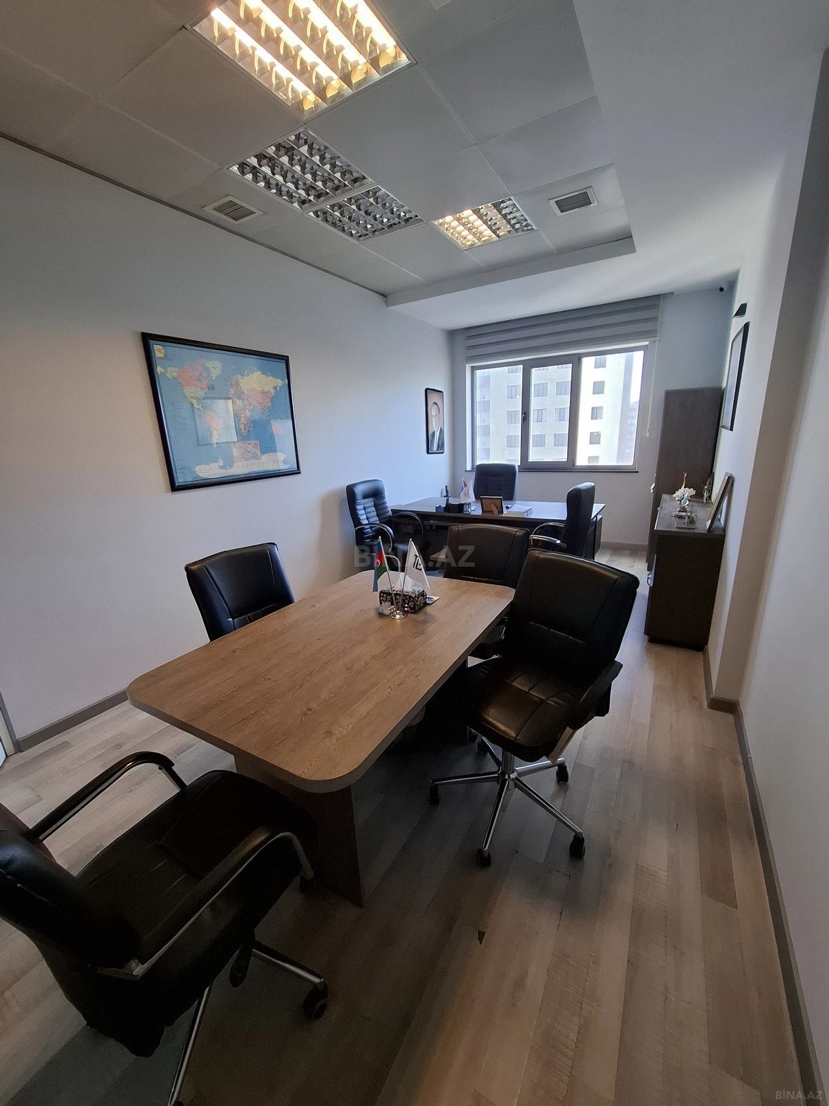 Satılır 3 otaqlı ofis 108 m²