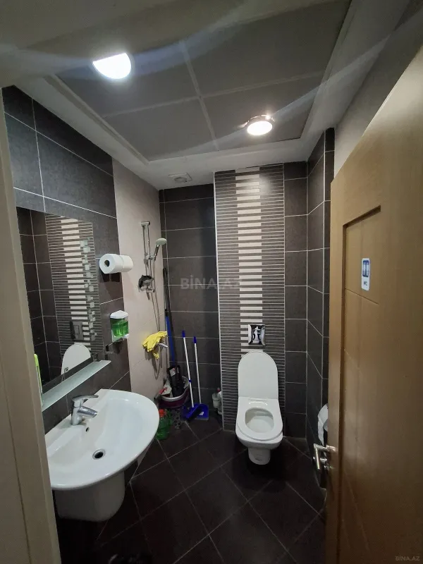 Satılır 3 otaqlı ofis 108 m²