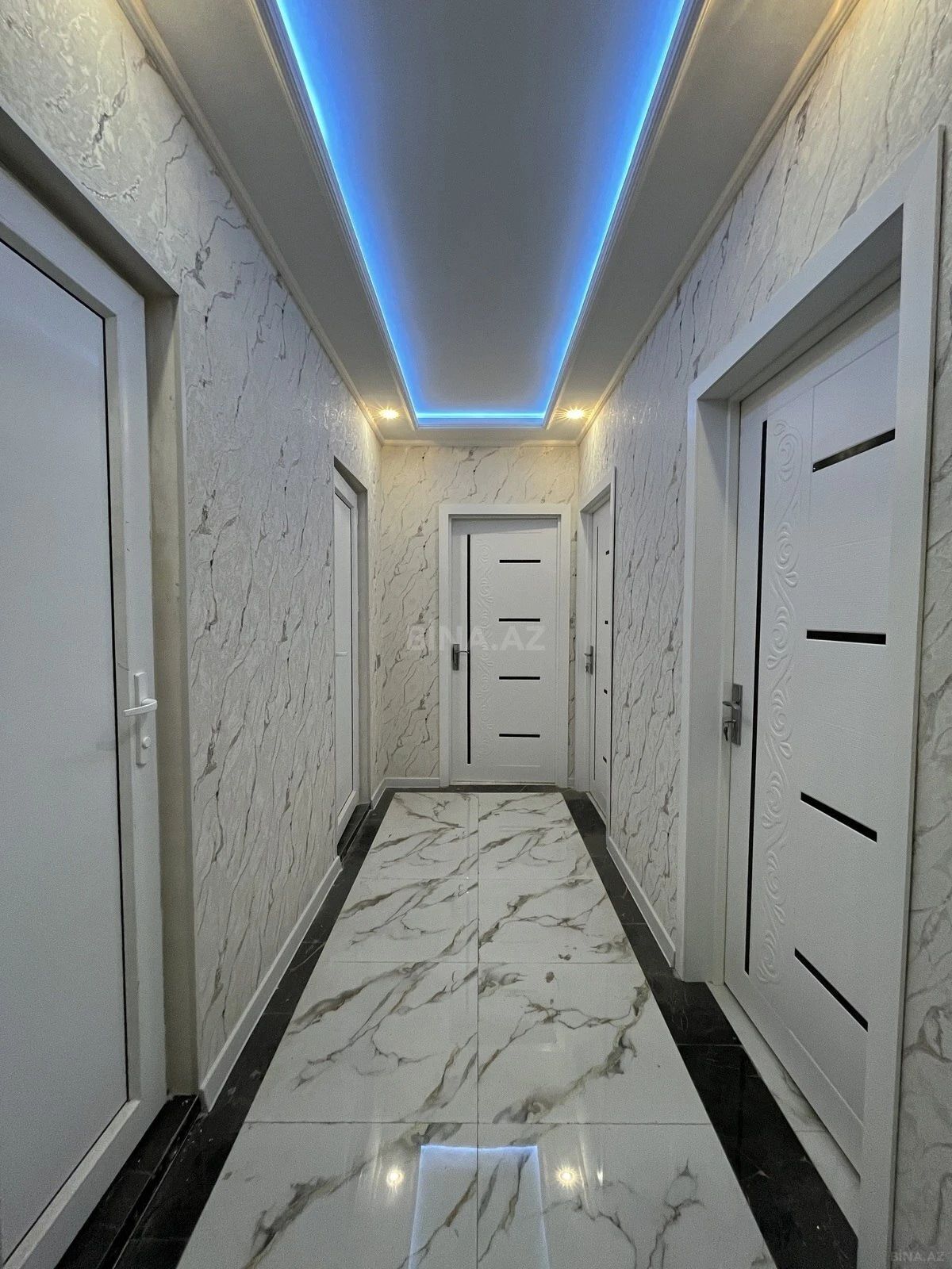 Satılır 2 otaqlı mənzil 63 m²