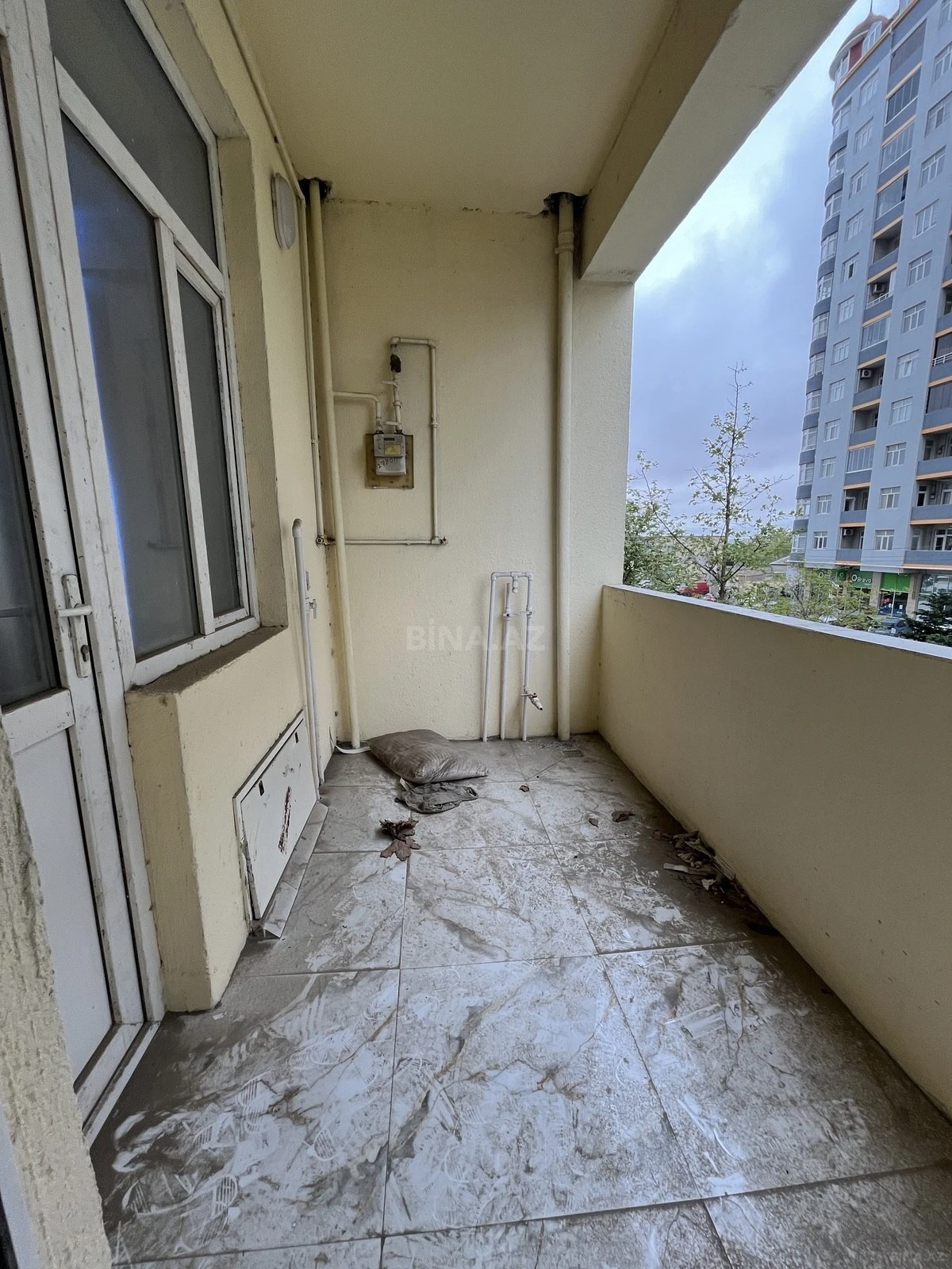 Satılır 2 otaqlı mənzil 63 m²